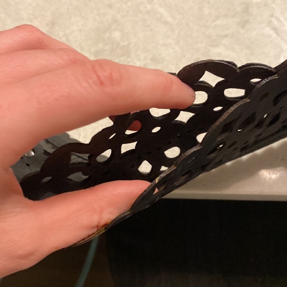 BCBG Maxaazria laser cut lace Very rare belt - Picture 7 of 8